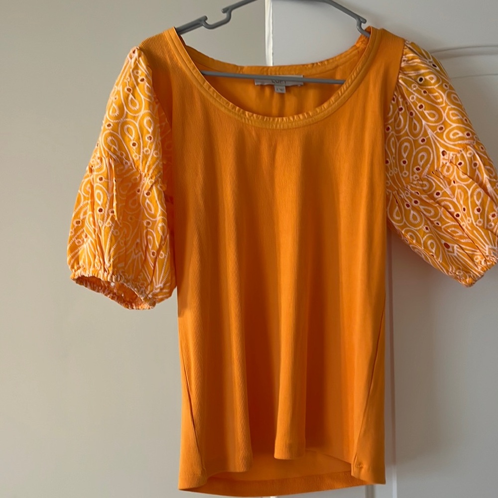 Loft mixed media shirt with puffy sleeves ! Size small! Never worn!
